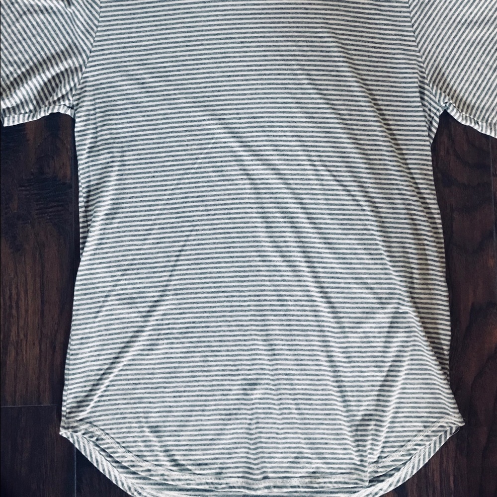 Pacsun Scallop Tee.